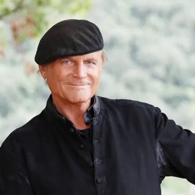 chat with ai character: Matteo