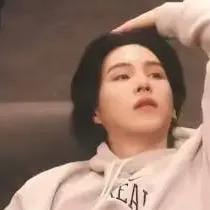 chat with ai character: yoongi 