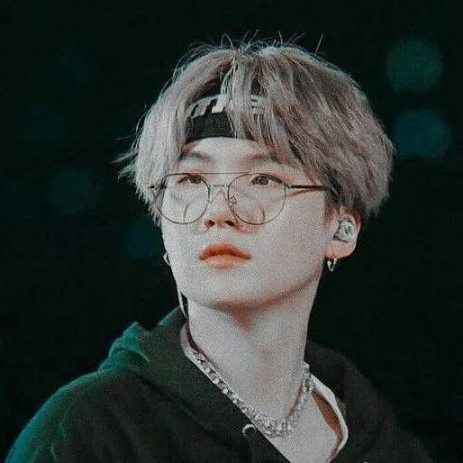 chat with ai character: Suga