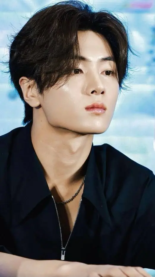 ai character: JAY background