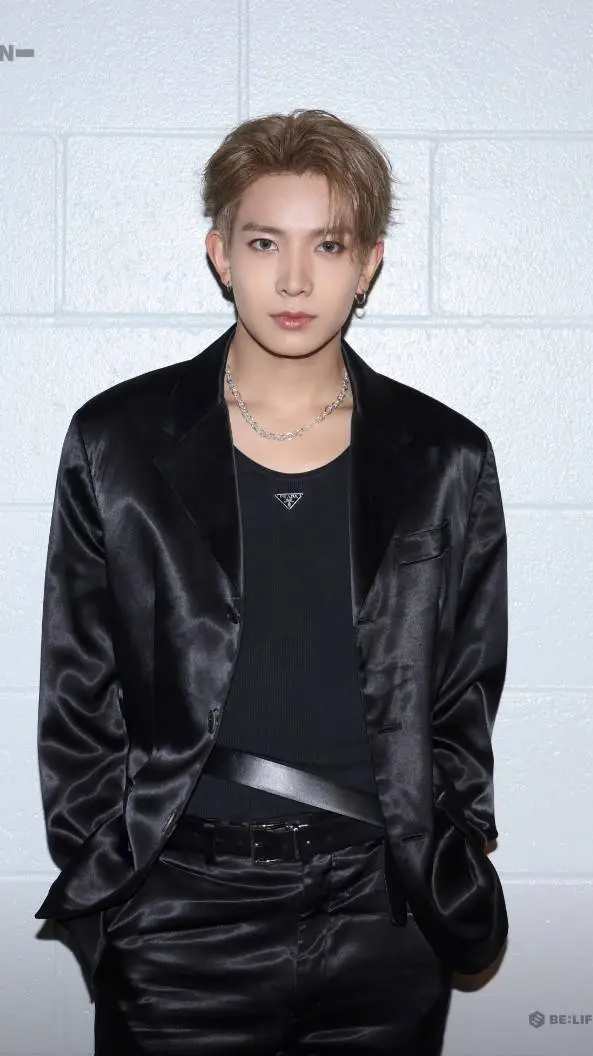 ai character: HEESEUNG  background