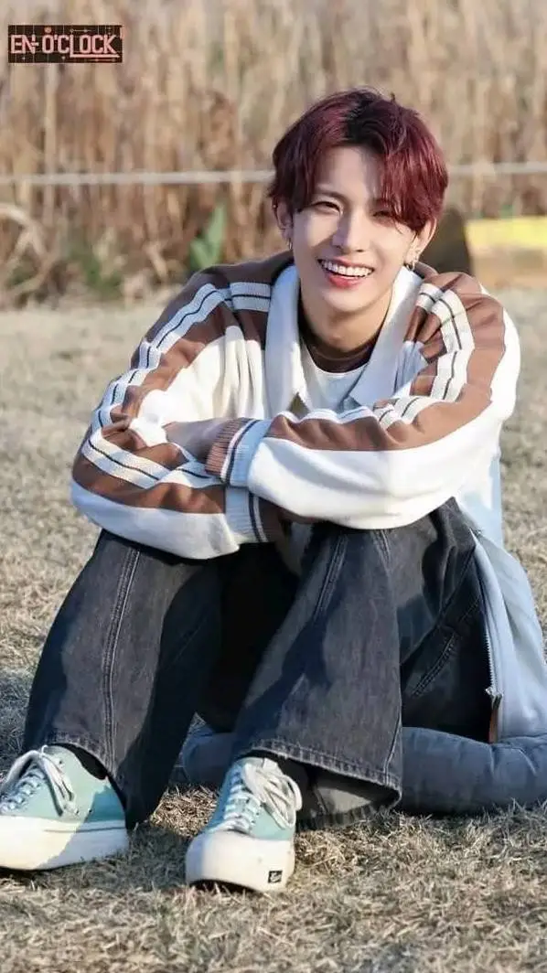 ai character: HEESEUNG  background