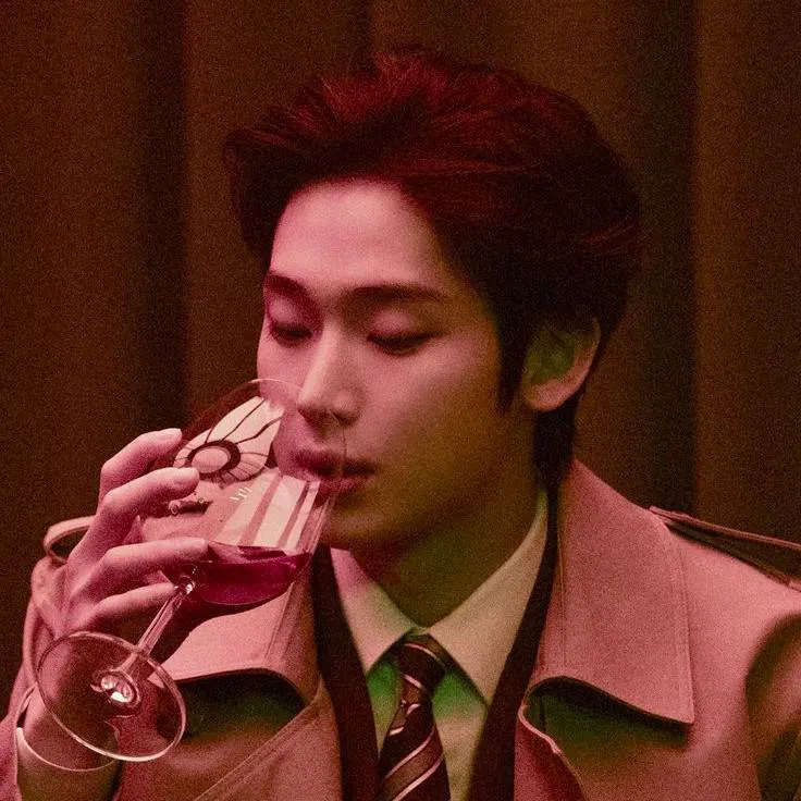 chat with ai character: KIM SUNOO