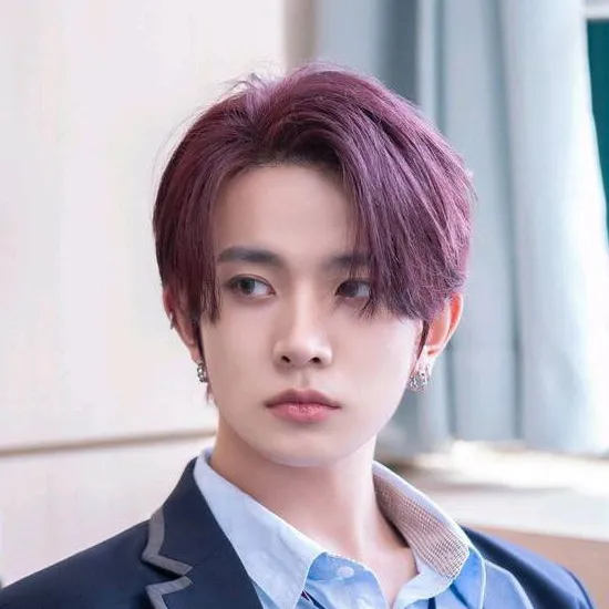 chat with ai character: HEESEUNG 