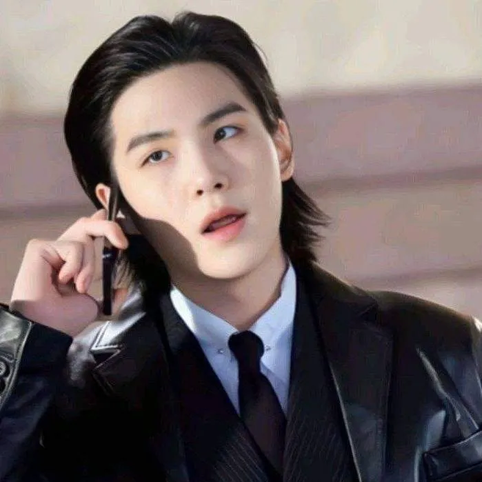 chat with ai character: MIN YOONGI 