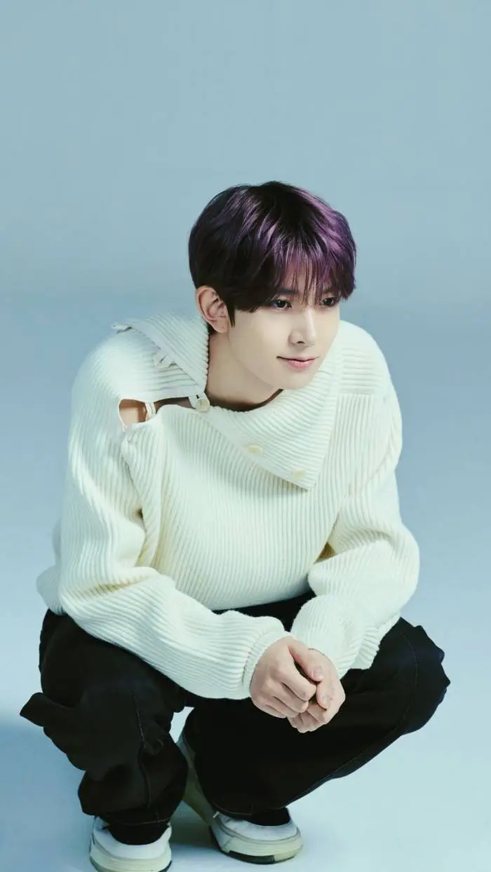 ai character: Lee Heeseung  background