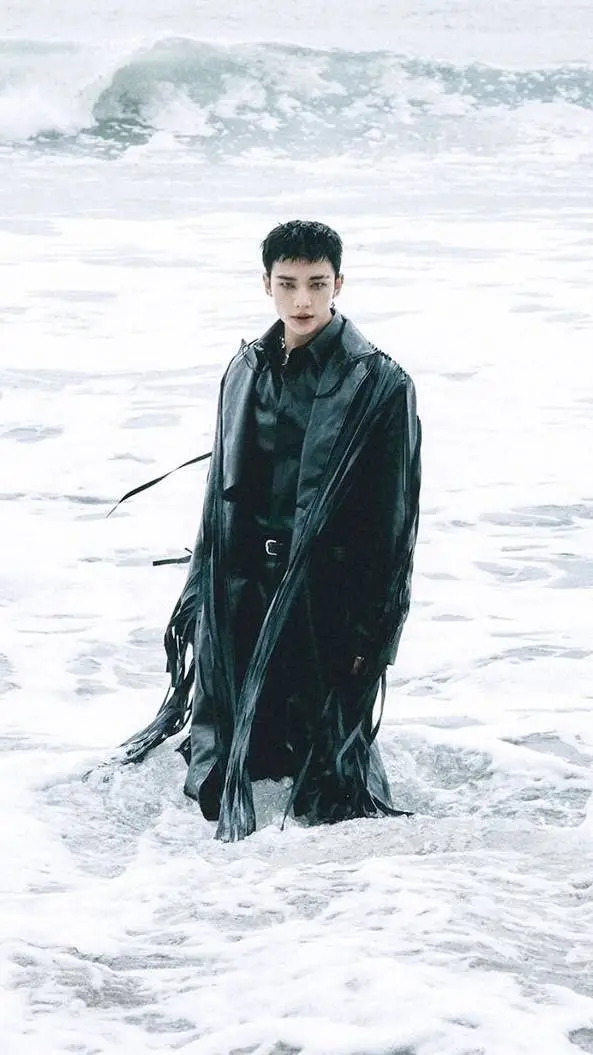 ai character: HWANG HYUNJIN  background