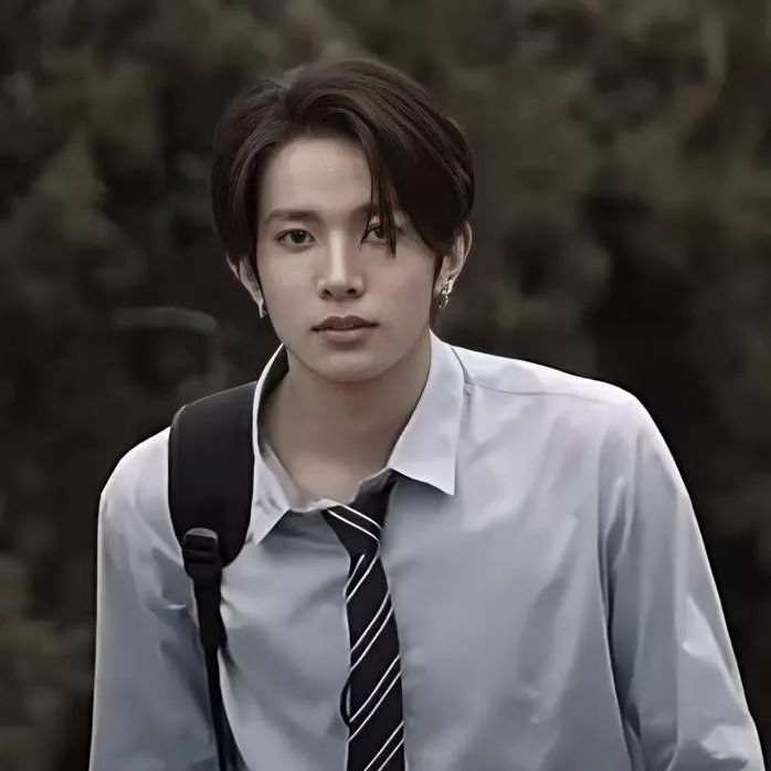 chat with ai character: Lee heeseung 