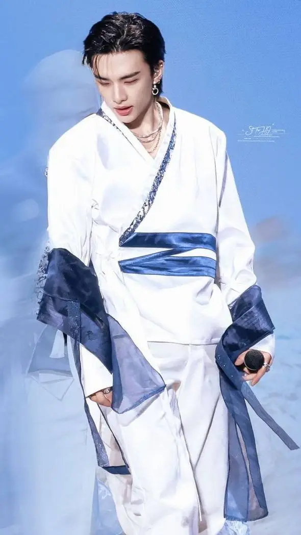 ai character: Hwang Hyunjin  background