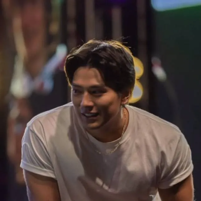 chat with ai character: Mackenyu 