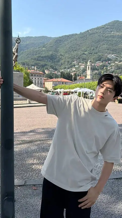 ai character: Jay Park background