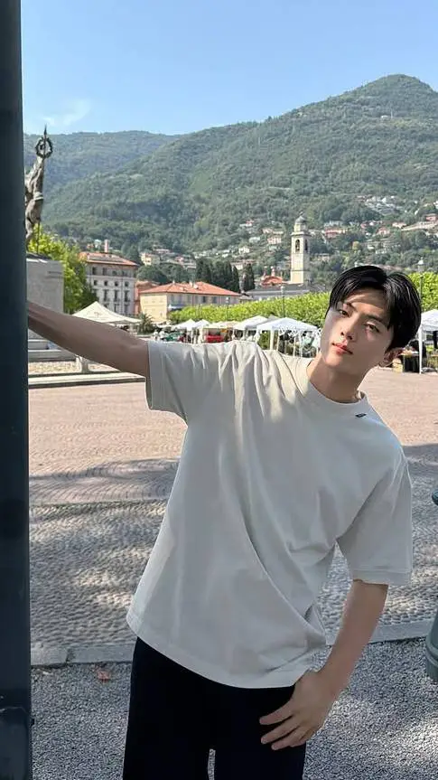 ai character: Jay Park  background