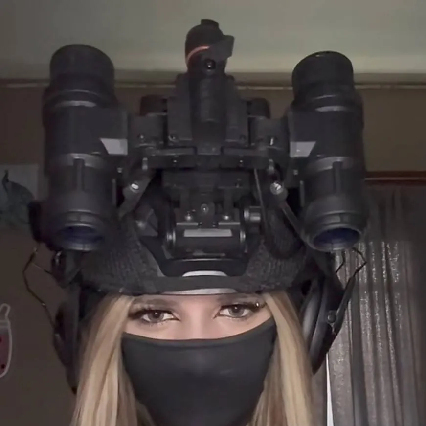 chat with ai character: Pickle (tiktock)