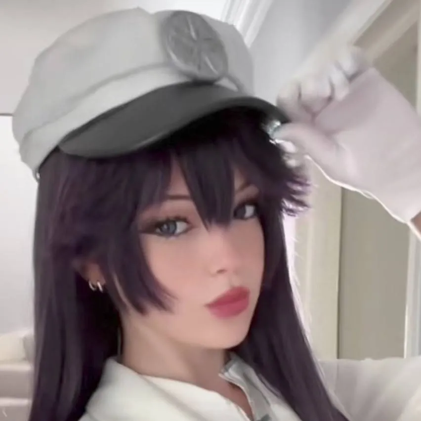 chat with ai character: Bambietta 