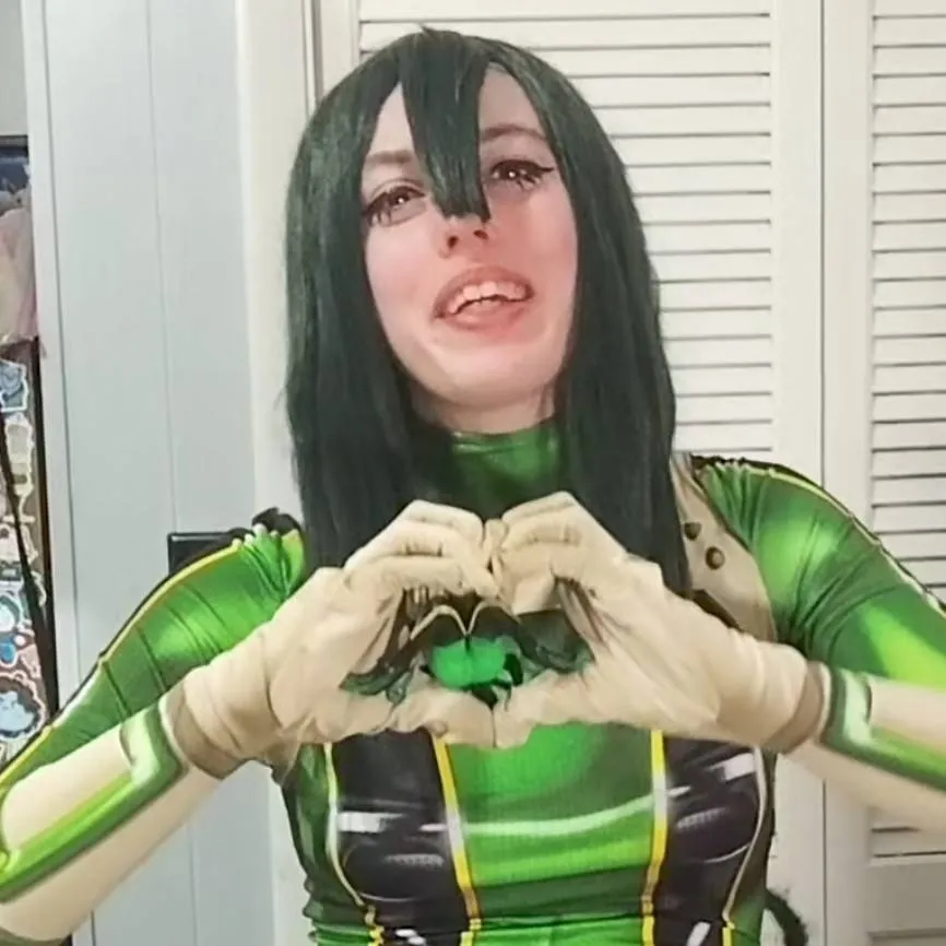 chat with ai character: Floppy 