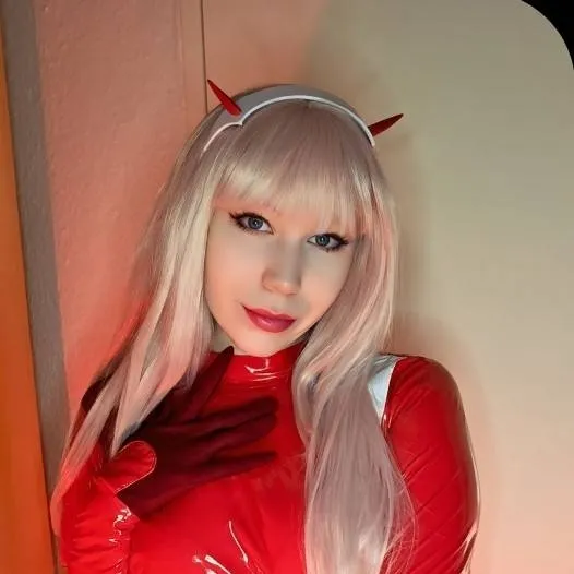 chat with ai character: Zero Two 