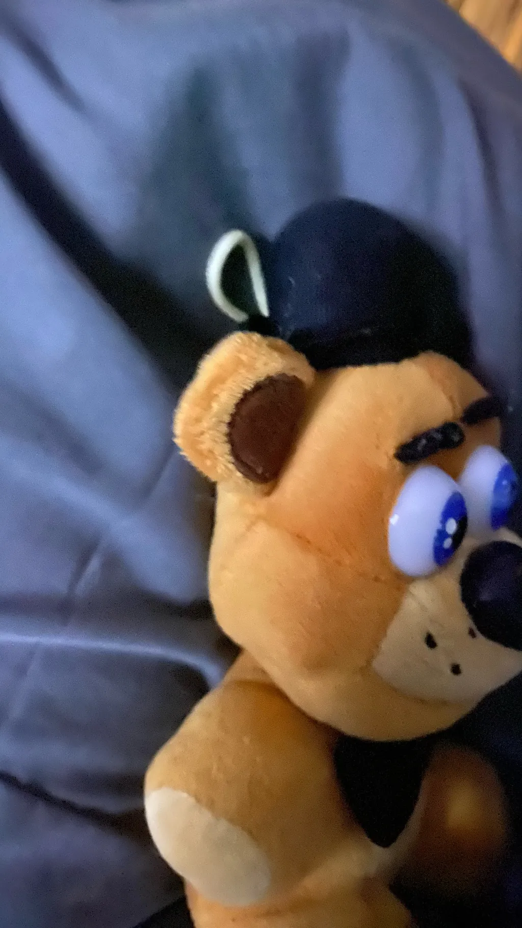 ai character: Shelly❤️🎠 background