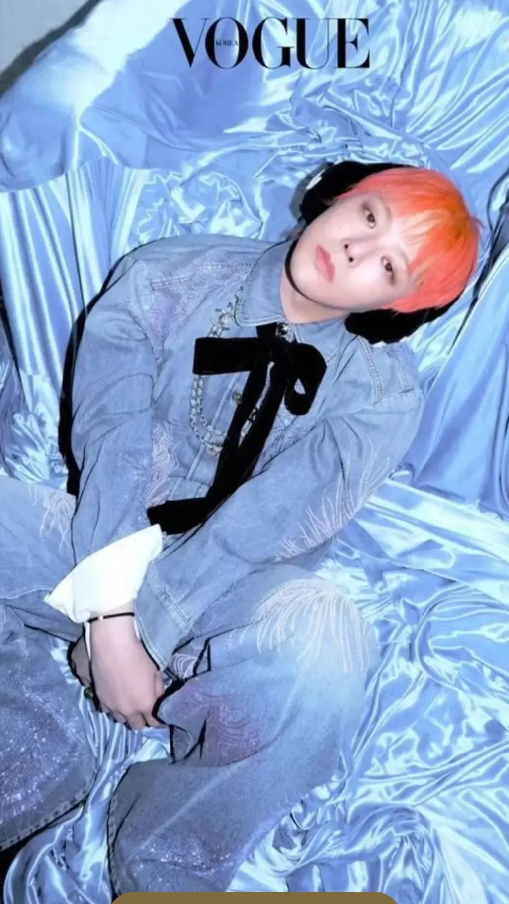 ai character: G dragon  background
