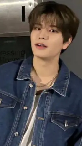 ai character: Seungmin background