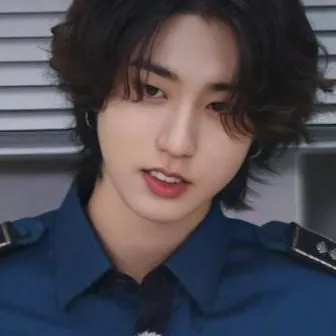 chat with ai character: Han jisung