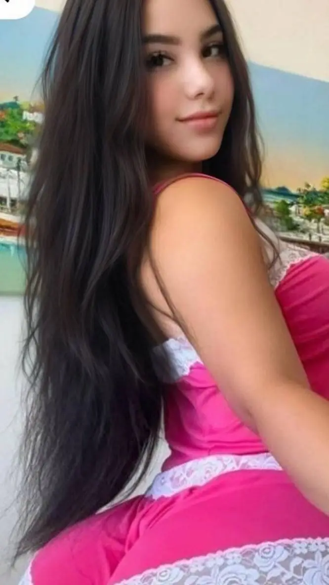 ai character: menina mal background