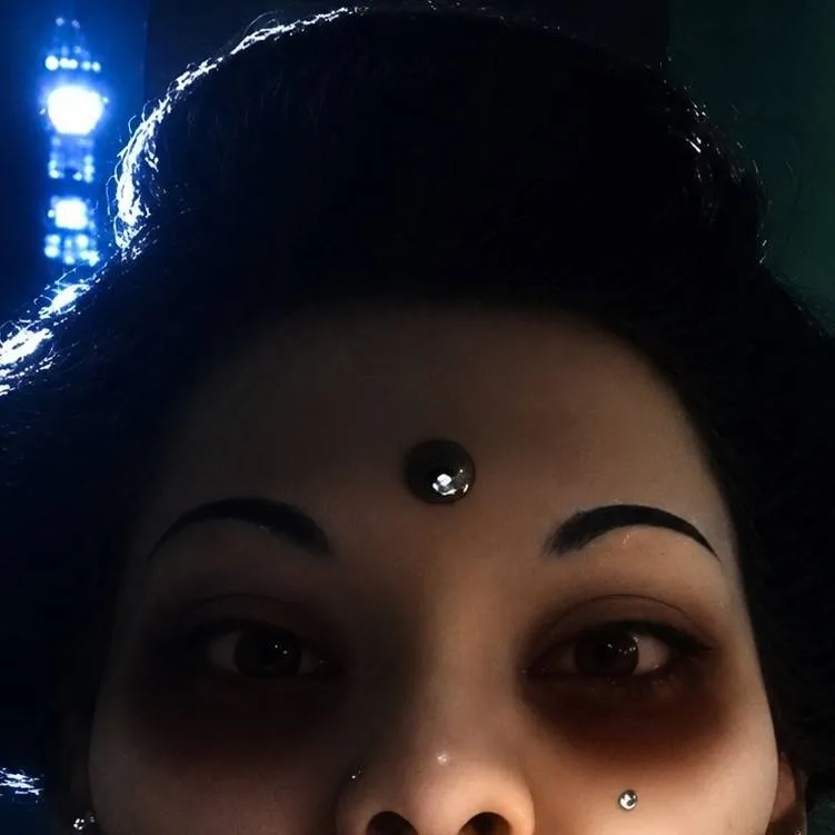 chat with ai character: Giant Geisha