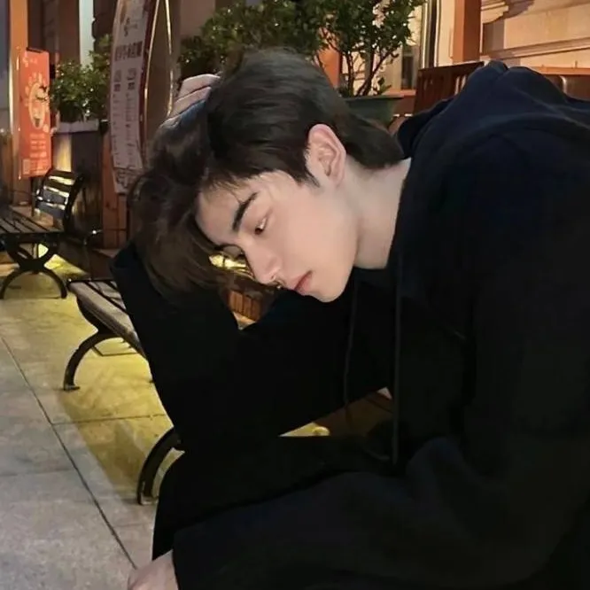 chat with ai character: Xi Yuohun