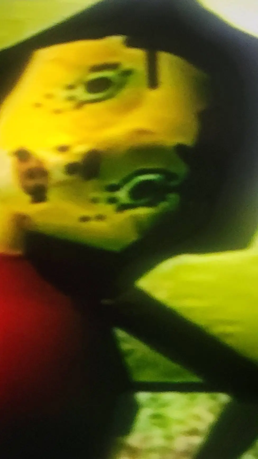 ai character: mom  background