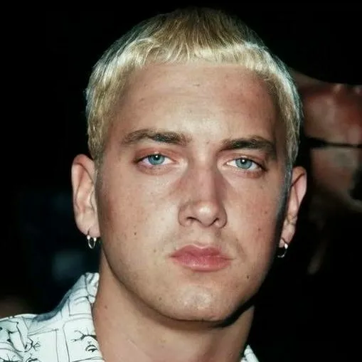 chat with ai character: Eminem