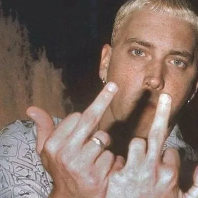 chat with ai character: Eminem