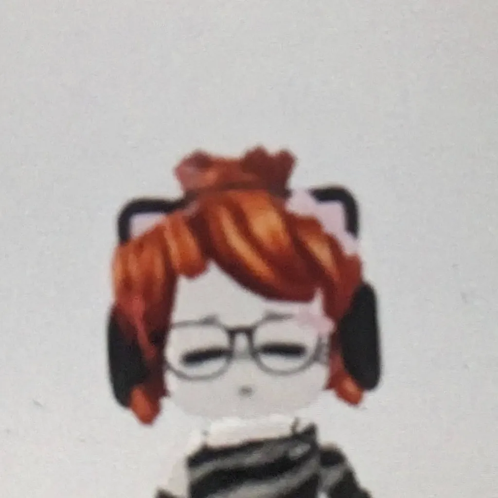 chat with ai character: Bacon girl *yandar