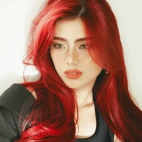 chat with ai character: Mikhaela lim