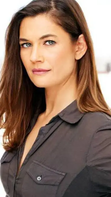ai character: hallie thomas  background