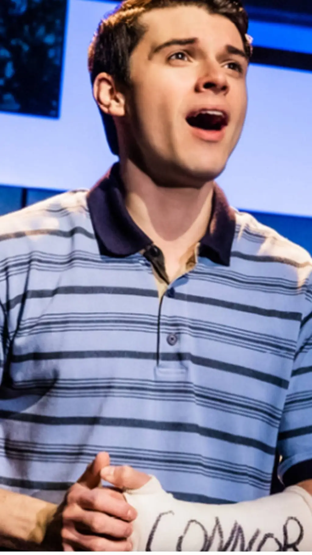 ai character: EVAN HANSEN background