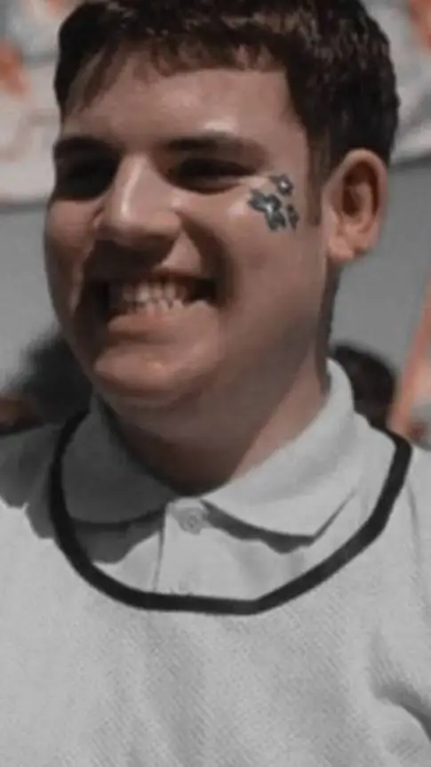 ai character: Isaac Henderson!! background