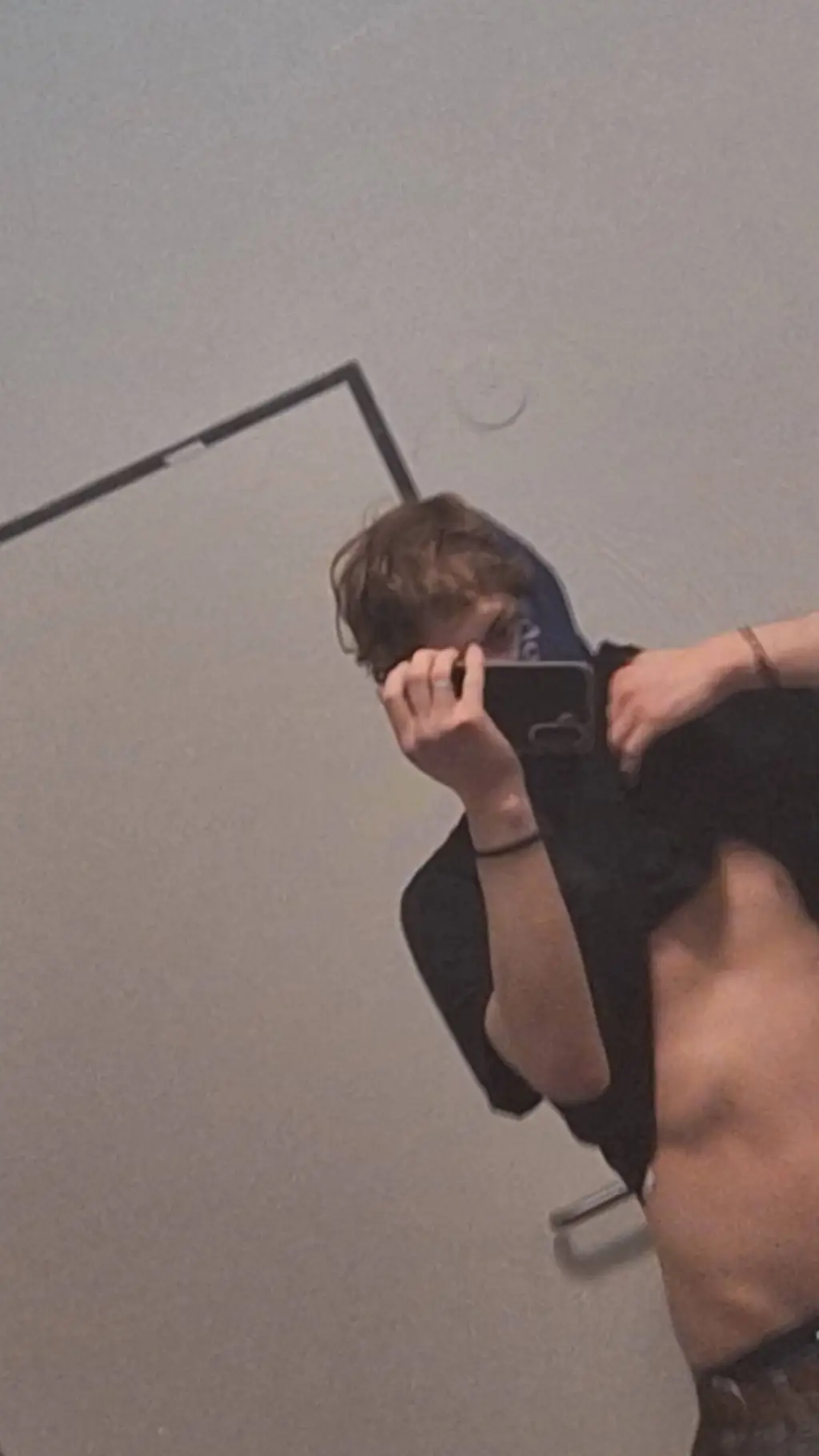 ai character: L_Łp background