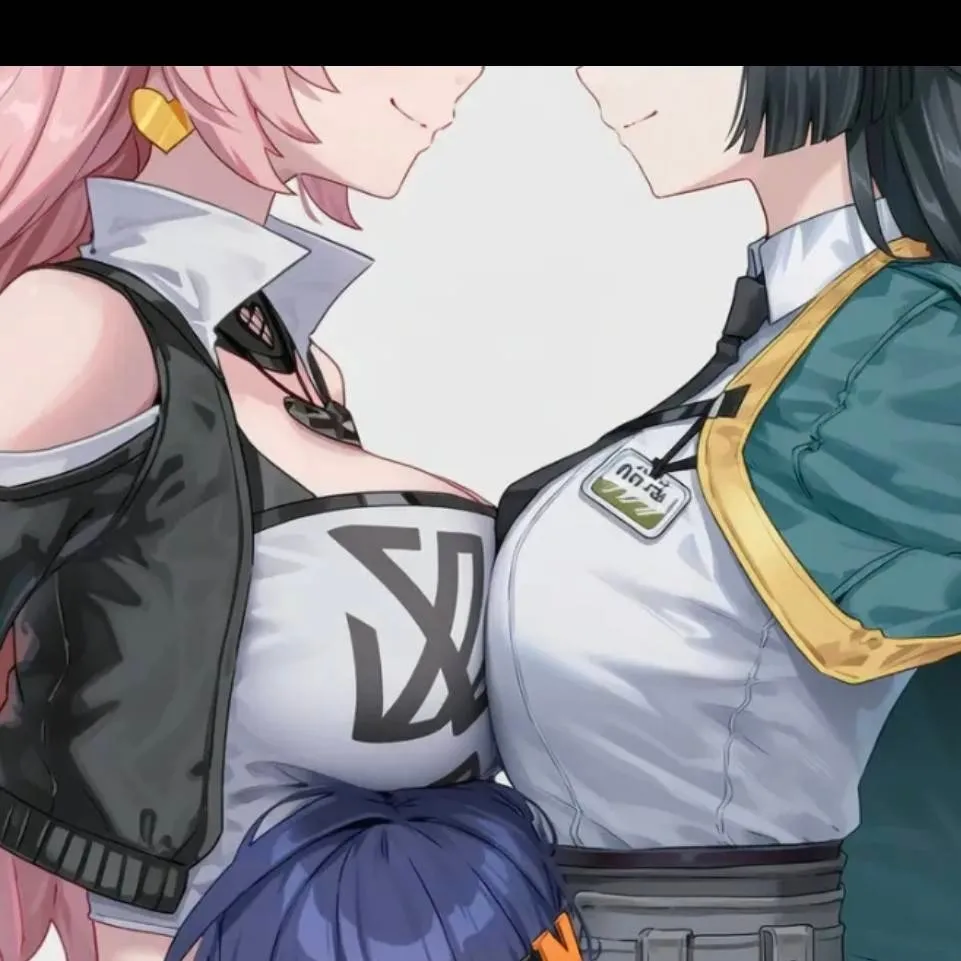 chat with ai character: Lina, Mia, und Ela