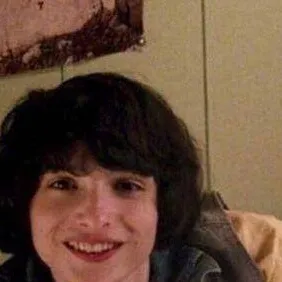 chat with ai character: byler