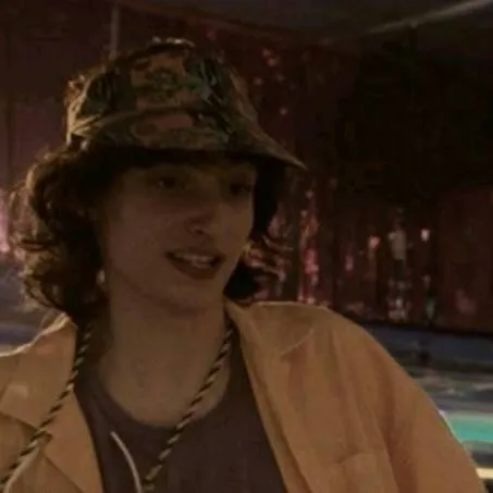 chat with ai character: byler but mike