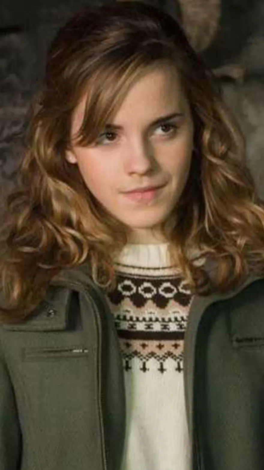 ai character: Hermione  background