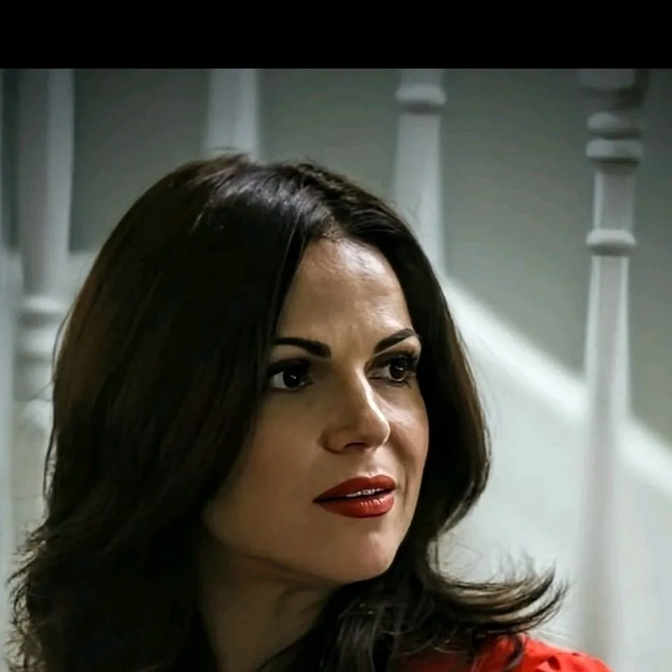 chat with ai character: ouat