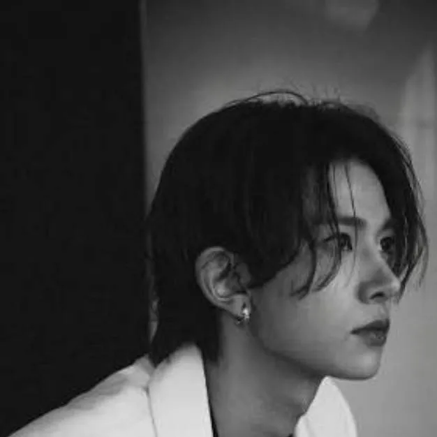 chat with ai character: Heeseung 