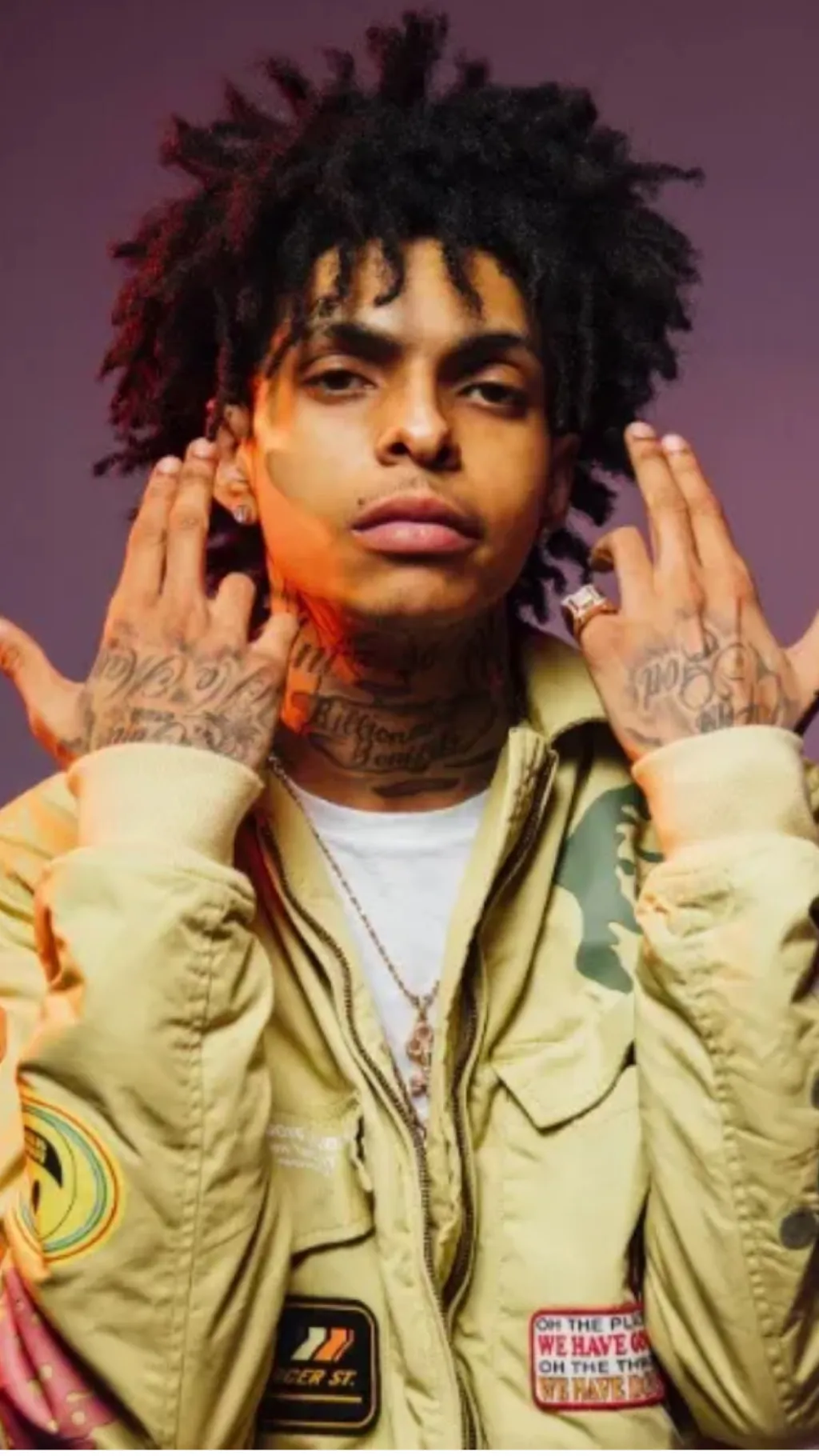 ai character: Treyvon  background