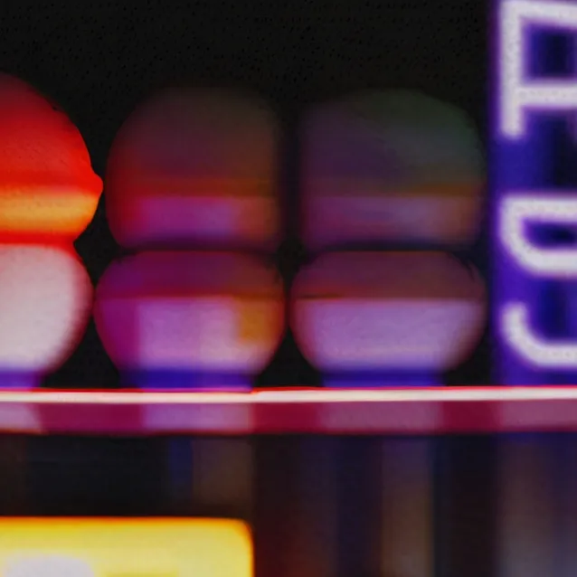 chat with ai character: FNAF SB