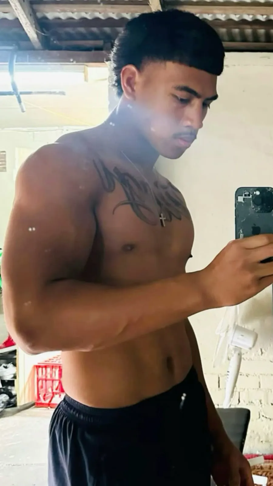 ai character: Aoi background