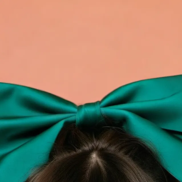 chat with ai character: Eliara