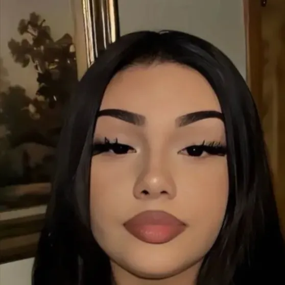 chat with ai character: Amelia Maldonado 