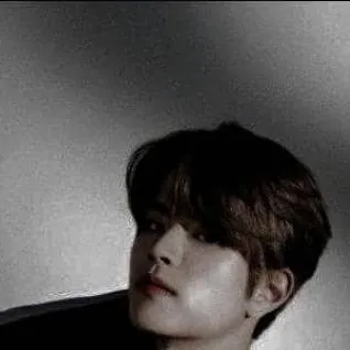 chat with ai character: SEUNGMIN💗🦈