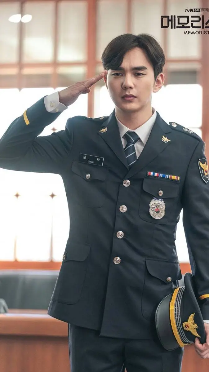 ai character: captain Gabriel background