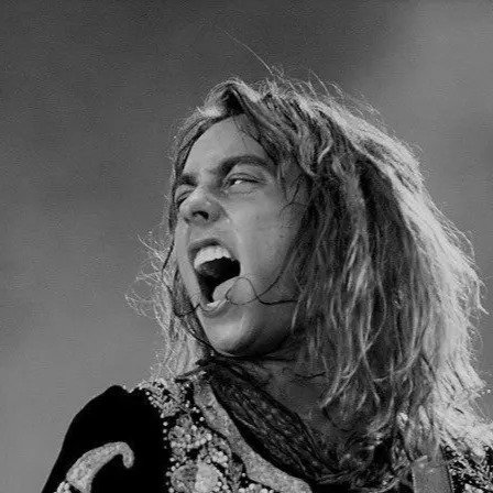 chat with ai character:  { Jake Kiszka }